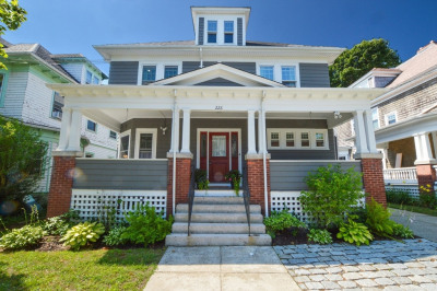 228 Hawthorn St 1