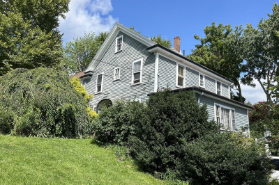 1437 Great Plain Ave #1