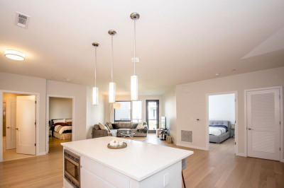 45 W Third Street #323 1