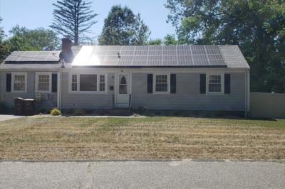 36 Leslie Ave