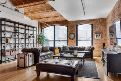 121-123 Beach St #603 1