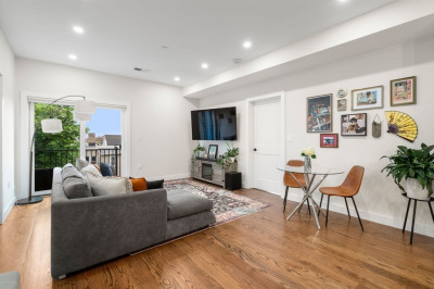 21 Lexington St #PH9 1