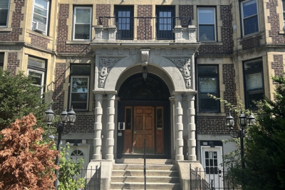 390 Riverway #6 1