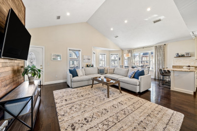 61 St Andrew Rd #2 1