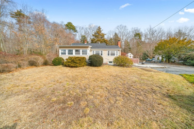 120 Hackett Ave 1