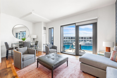 300 Pier 4 Blvd #3K