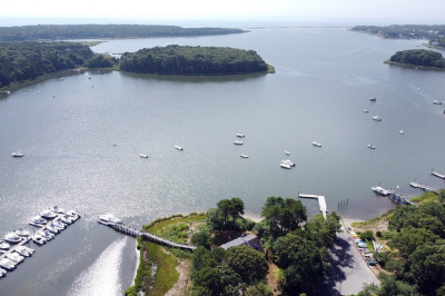 386 Mashpee Neck Rd 1