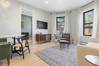 81 E Brookline St #3 1