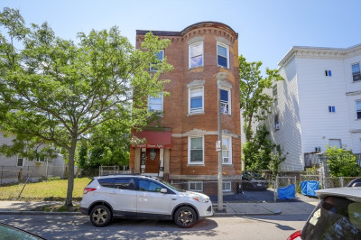 83 Topliff St 1