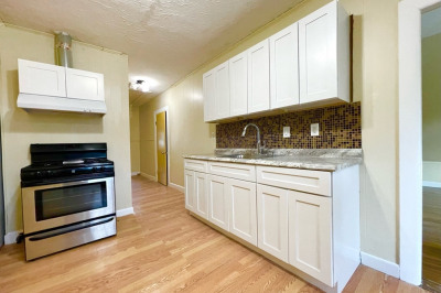 89 Tuttle St #3 1