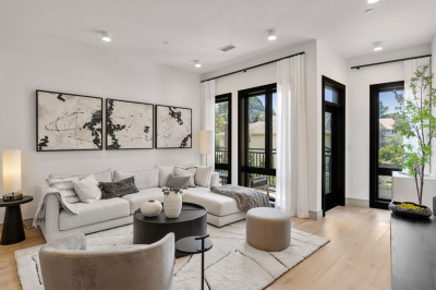 101 N. Beacon #206 1
