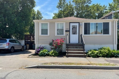 135 Darrow St 1