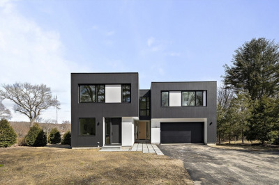 18 Brookside Road 1