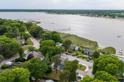 78 Edgewater Dr 1