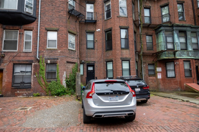 377 Commonwealth Ave P3 1