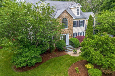 60r Poquanticut Ave 1
