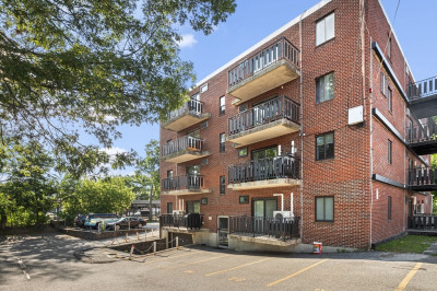 26 W Wyoming Ave #1F 1