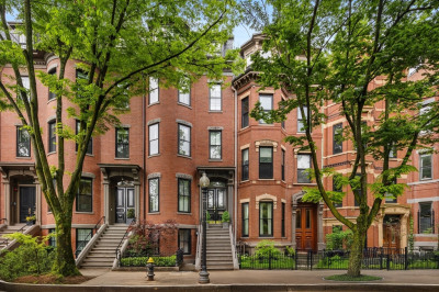 68 W Rutland Sq. 1