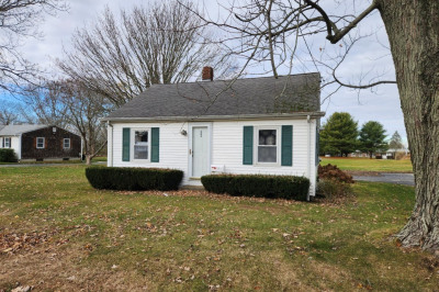 809 Hathaway Rd