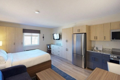 880 Donald J Lynch Blvd #202 1