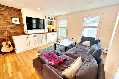 187 Everett St #2 1