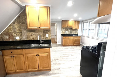 131 Josephine Ave #3 1