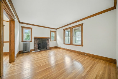 24-26 Benjamin Rd #24 1