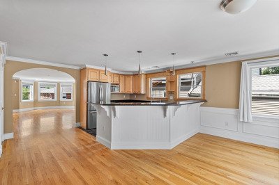 210-212 W 9th Street #2 1