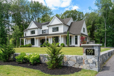 105 Lincoln St 1