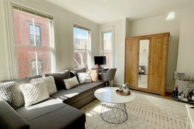 24 Anderson Street #5 1