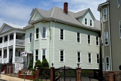 114 Byron Street 1