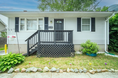 83 Armstrong St 1