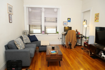 1386 Beacon #4 1