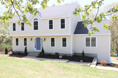 64 Heritage Ave 1