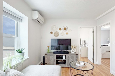 131 Beacon St #5 1