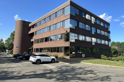 100 Corporate Pl 1