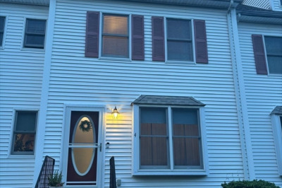 955 Pleasant St #4 1