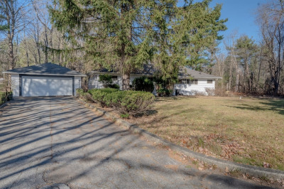 347 Lowell St 1