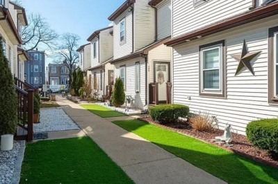 580 Bennington Street #580 1