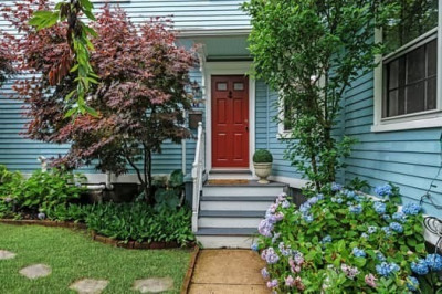 4 Pleasant Street Avenue #4 1
