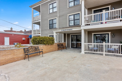 75 Main St #301 1