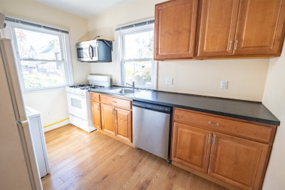 4 Hovey St #1R