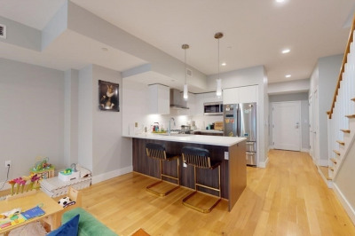 260 Beacon St #204