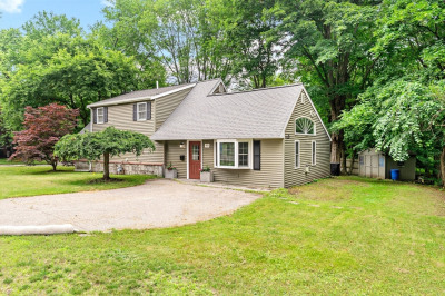 93 Mill St 1