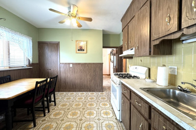 26 Frederick Ave #2 1