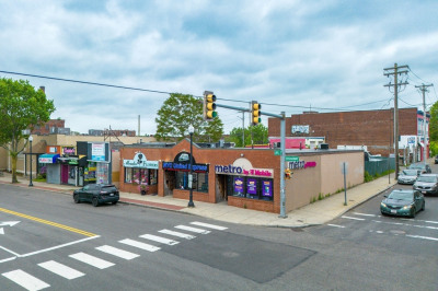 138-160 Broadway 1