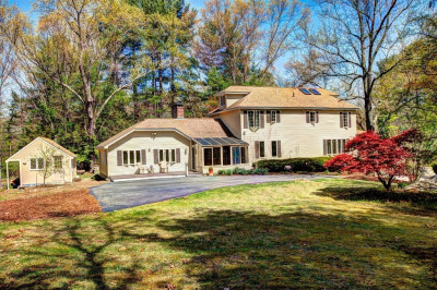 55 Hall Rd 1