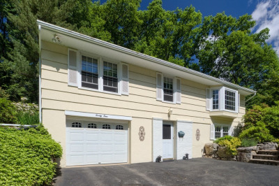 24 Centerwood Dr 1
