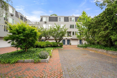 15 Ellery Square 1