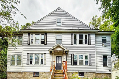 15 Circuit Ave E 1